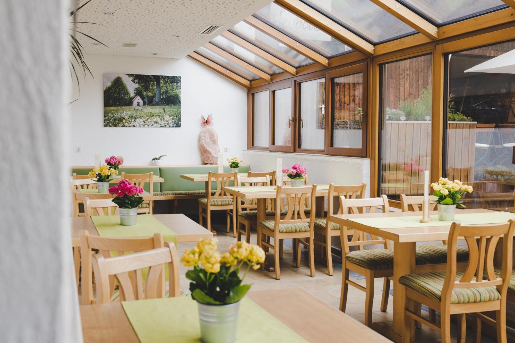Hotel Gasthof Roessle Westerheim  Exterior photo